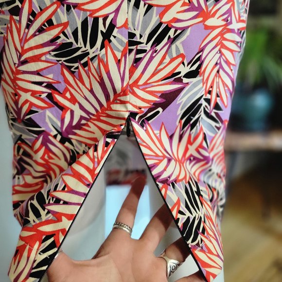 GUESS Claudette Pencil Skirt Red Purple NWT - Picture 5 of 10